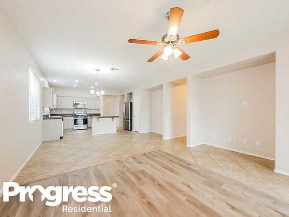 4th image of 38328 N Pagoda Ln