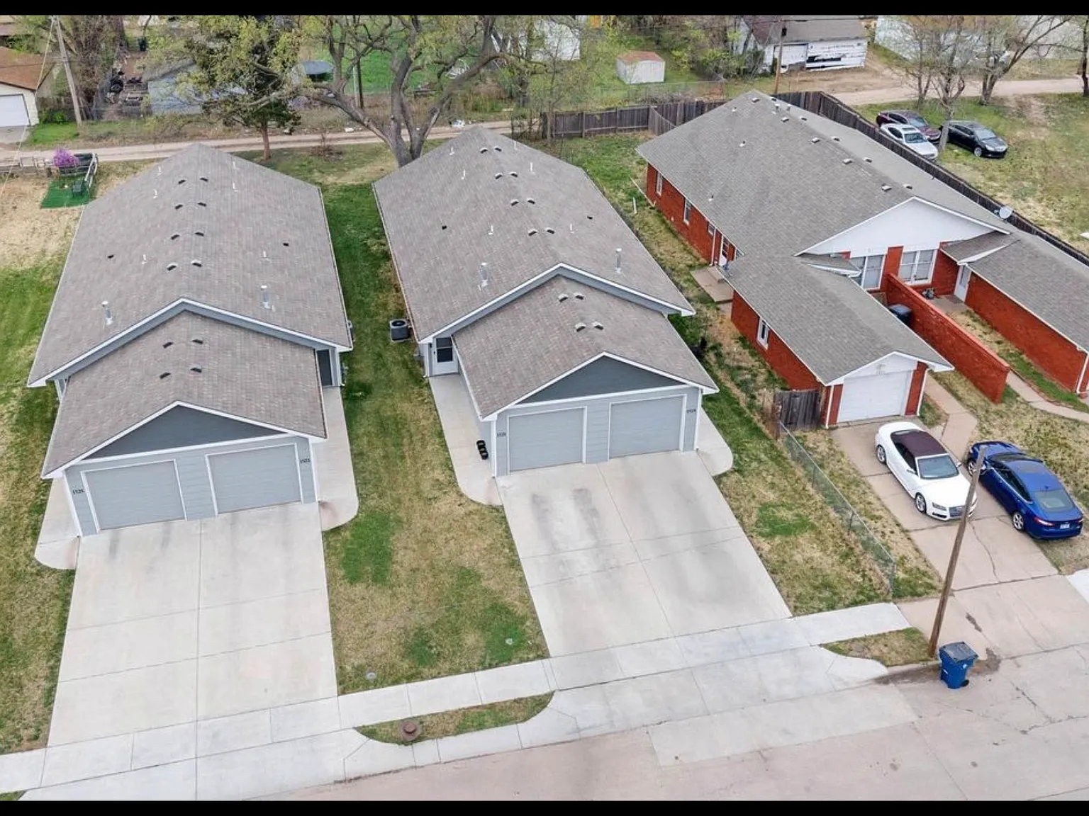 2 bed, 816 sqft, $1,200 — Photo 2
