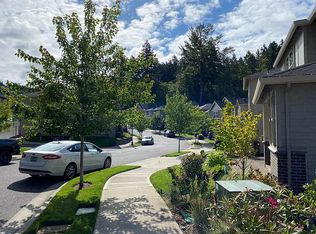 9422 SW Chopin Ln, Portland, OR 97225