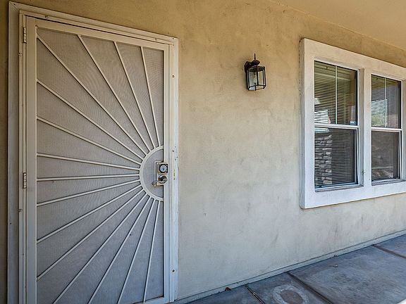 5th image of 7079 W Palmaire Ave