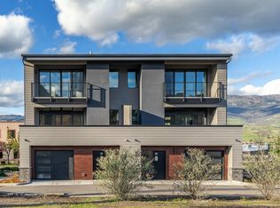 130 Clear Creek Dr, Ashland, OR 97520