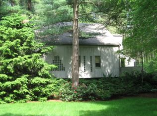 207 Oak St, Duxbury, MA 02332