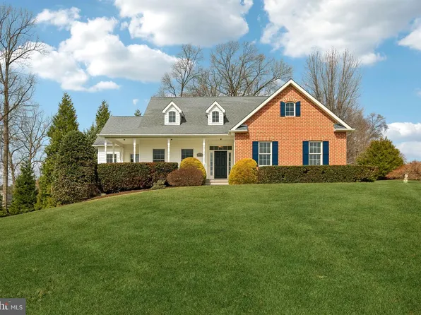 1136 Gold Bond Dr, Eldersburg, MD 21784