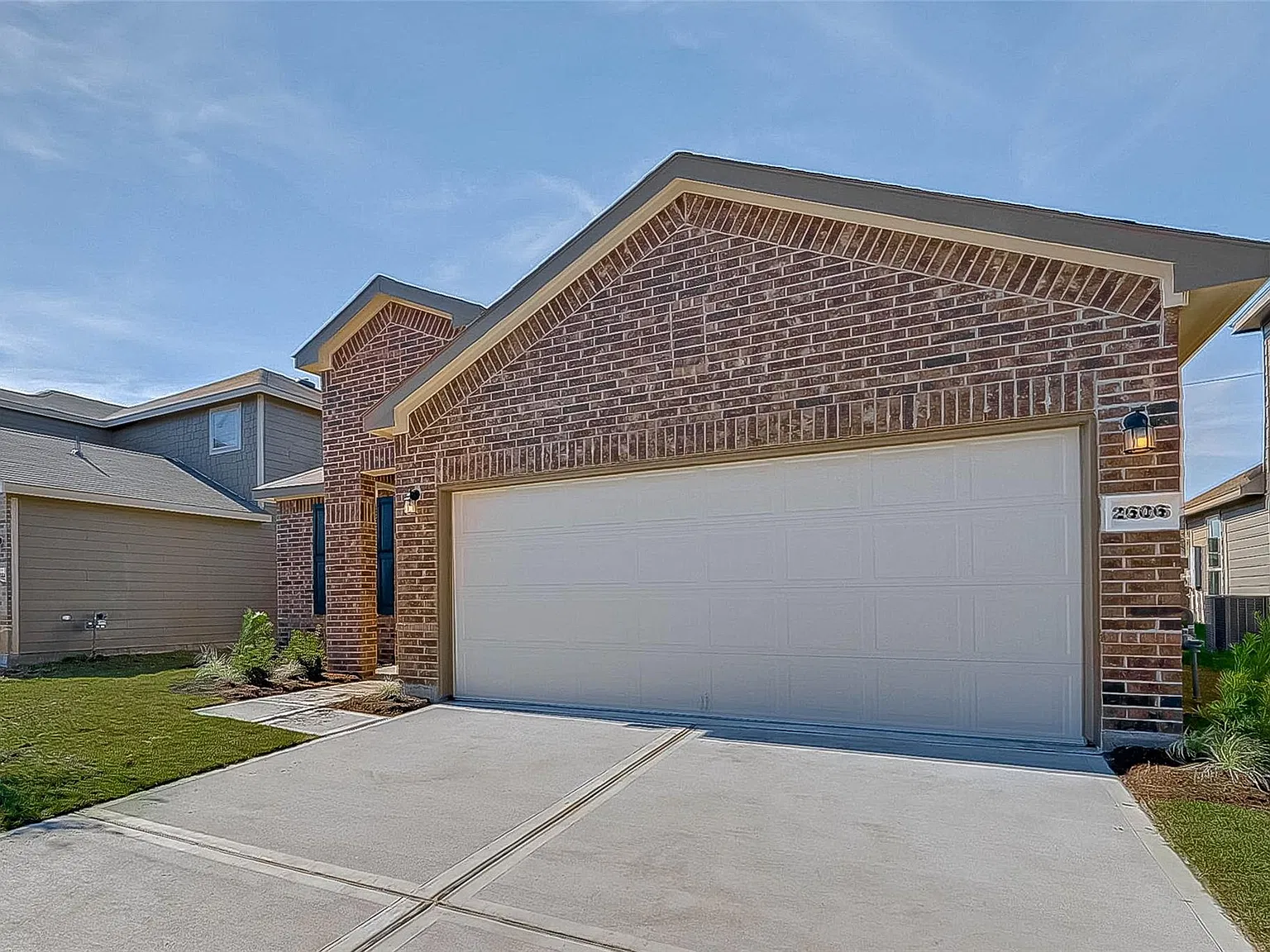 3 bed, 2.0 bath, 1760 sqft, $2,200 — Photo 3