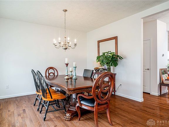 4th image of 9761 Brooks Bend Ct