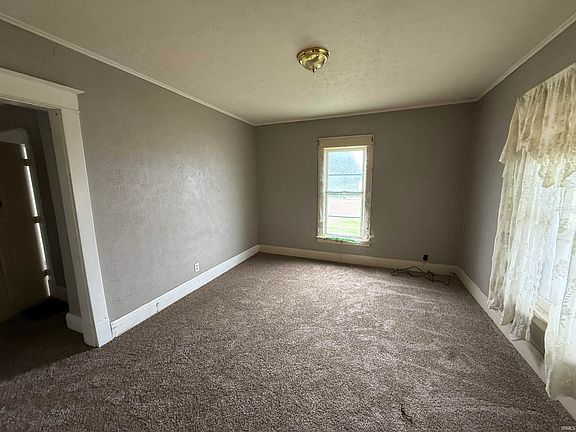 4th image of 311 W Ewing Ave