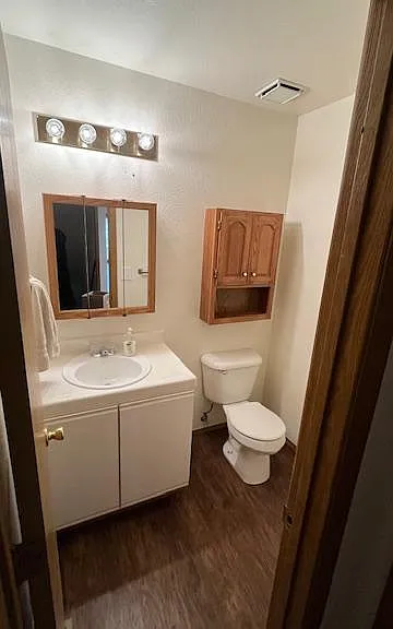 1/2 bath