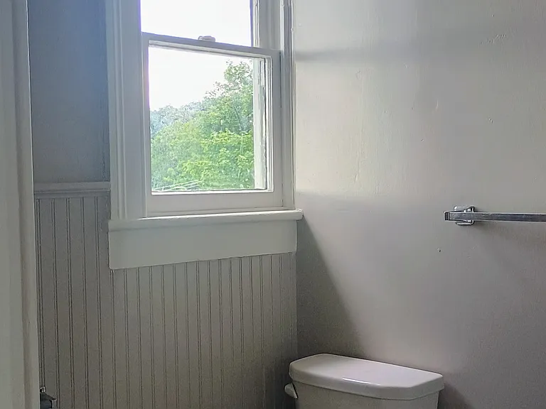 230 Joslen Blvd #8 — Photo 6