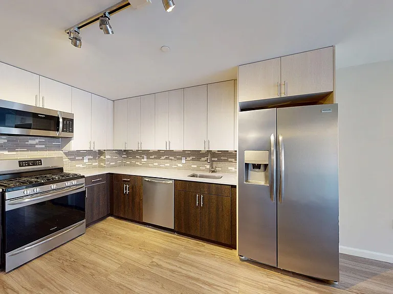 17802 Hillside Ave #313 — Photo 4