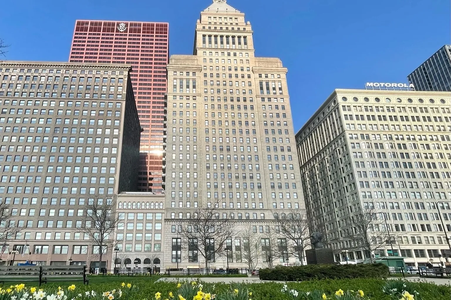 310 S Michigan Ave Unit 1001 photo 1