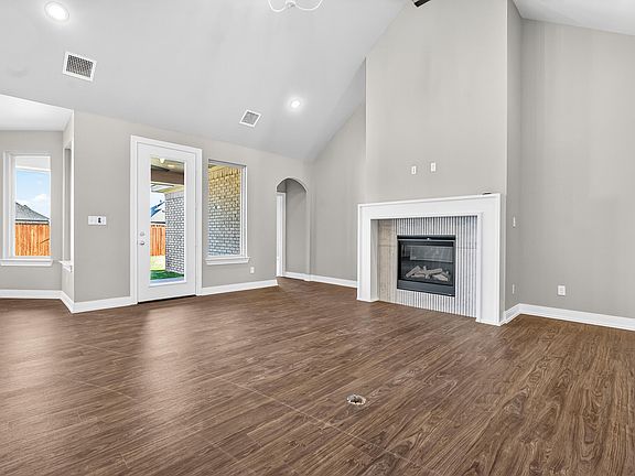 5th image of 3630 119th St