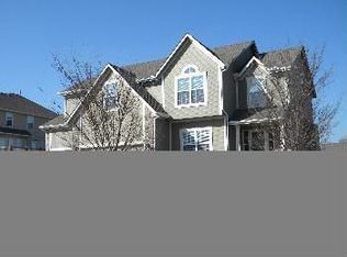 1248 SW Summit Crossing Dr, Lees Summit, MO 64081