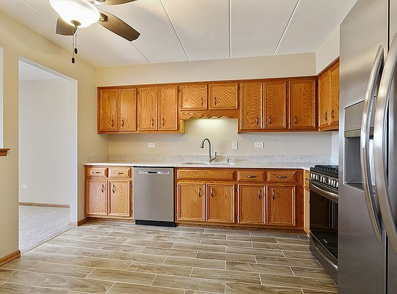 4th image of 5640 158th St APT 409