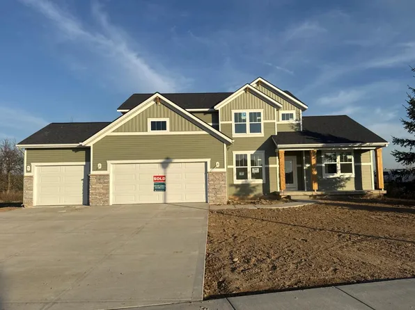 7860 Greendale Dr SE, Byron Center, MI 49315