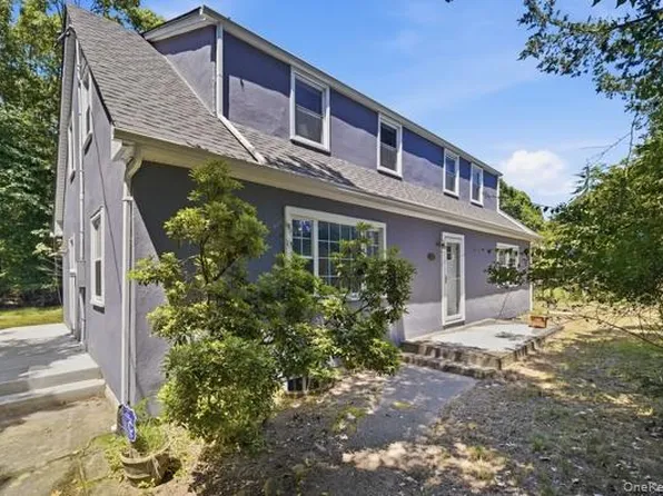 458 N Magee Street, Southampton, NY 11968