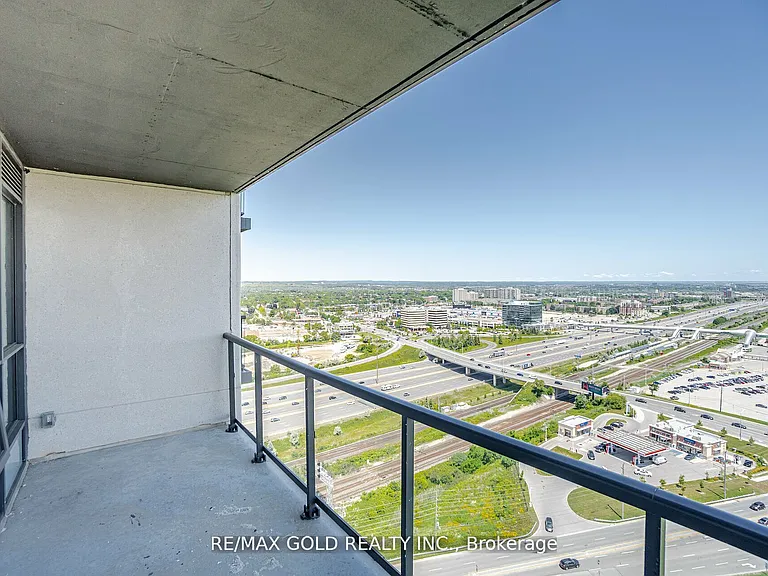 1255 Bayly St #LP03 — Photo 28