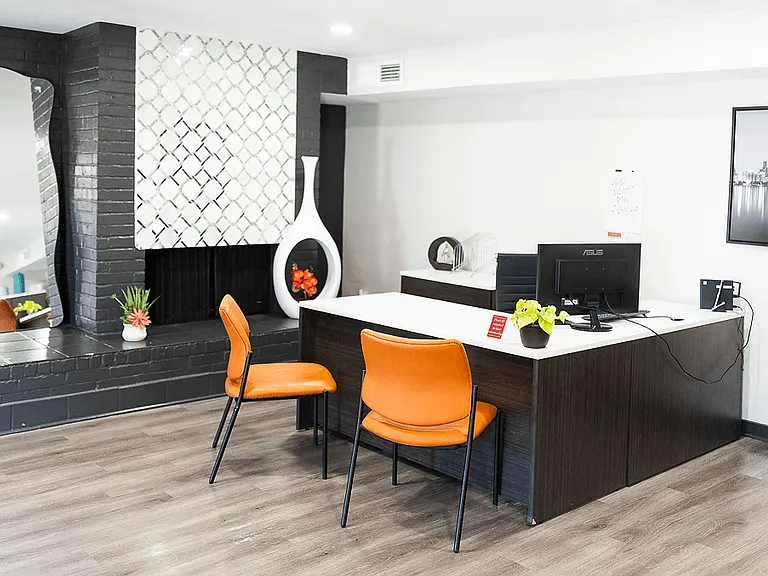 La Bella Apartments — Photo 16