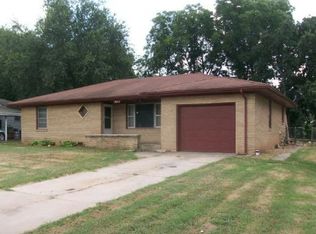 411 W 4th Ave, Belle Plaine, KS 67013