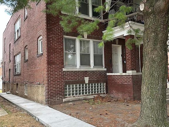 2nd image of 3218 California Ave