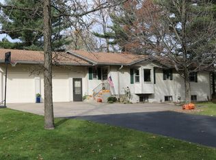 3290 Howard Ave, Stevens Point, WI 54481