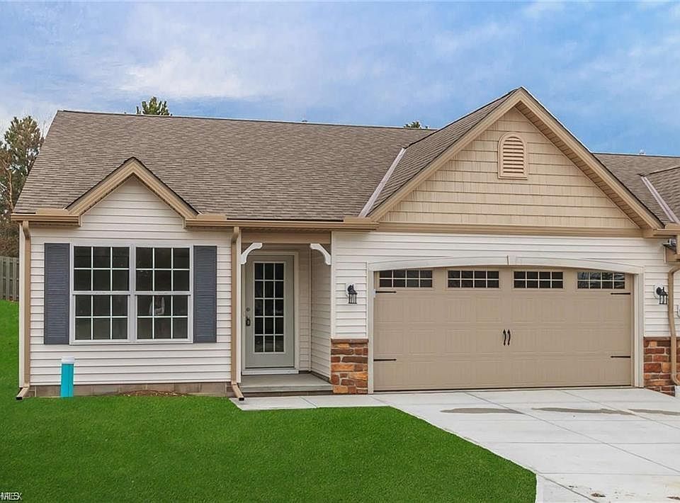 1st image of 319 Lake Breeze Cv #319