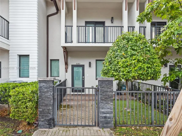 8382 NW 51st Ter #8382, Miami, FL 33166