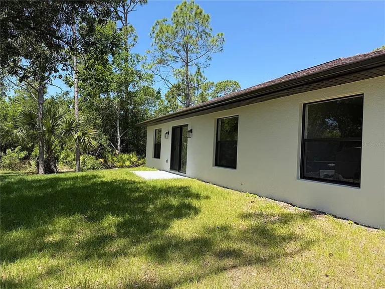 23367 Mayville Ave — Photo 36