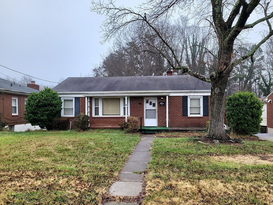 1st image of 262 Arnett Blvd