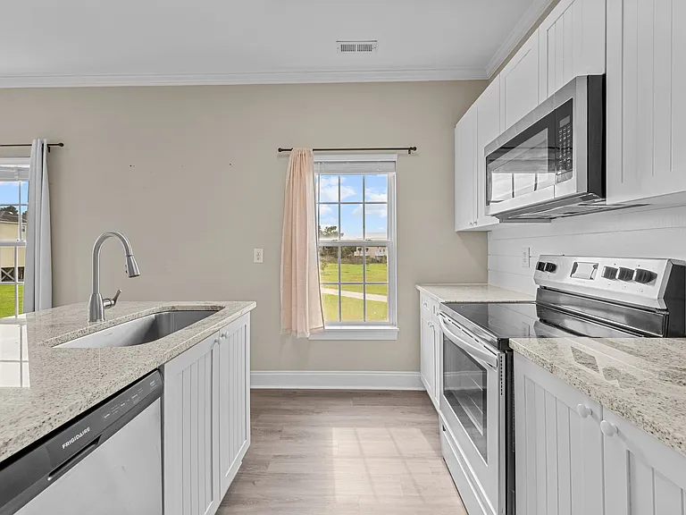 234 Twin Oaks Dr — Photo 8