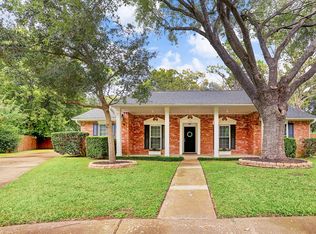 13502 Sherwood St, Sugar Land, TX 77498