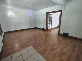 1121 N Church St APT 1, Rockford, IL 61103