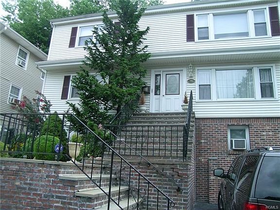 2nd image of 390 Columbus Ave