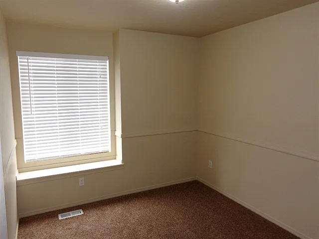1836 N Stallion Ln — Photo 8