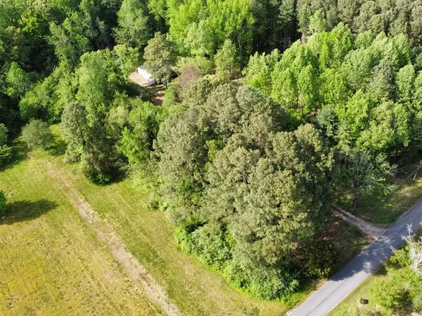 11 Black Stump Rd, Weems, VA 22576