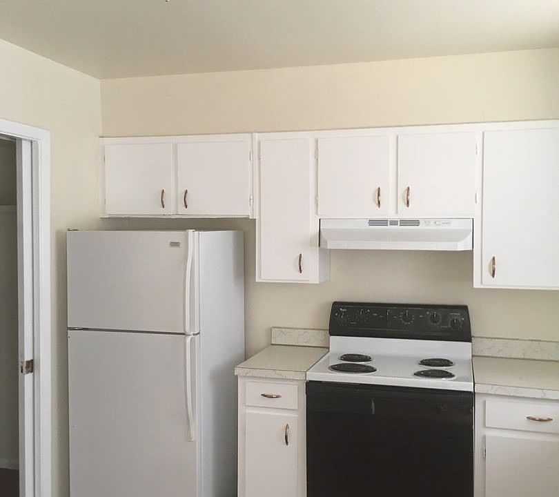 1st image of 540 Madeira Dr SE APT A