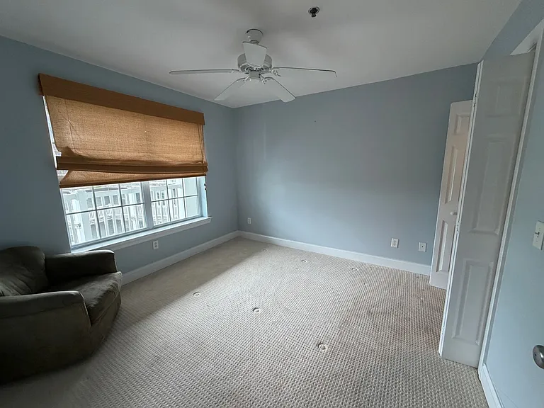 91 Screven St #309D — Photo 14
