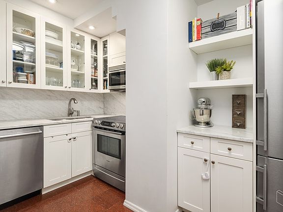 2nd image of 130 Water St APT 4M