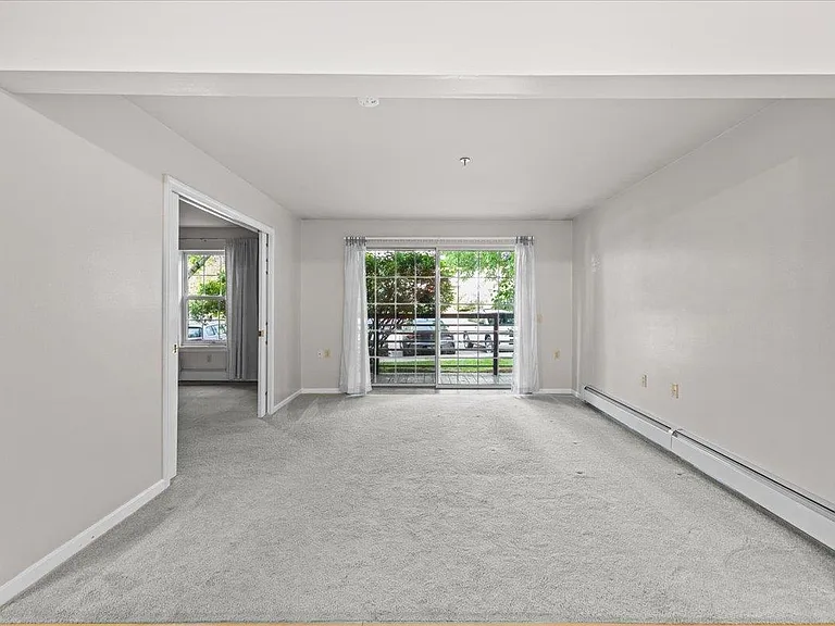 340 Hildred Dr — Photo 17