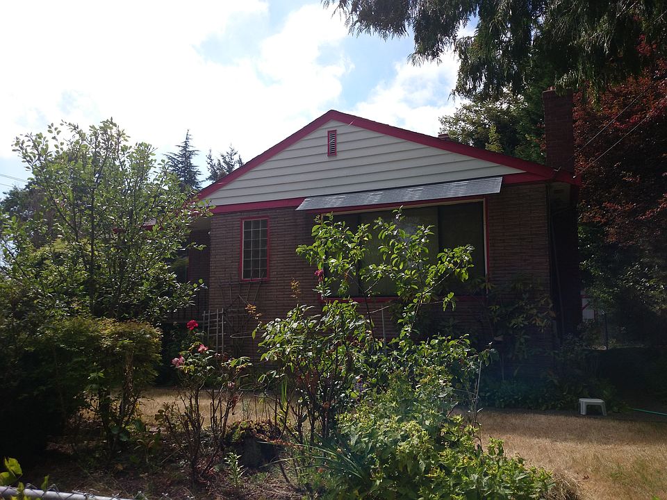 2nd image of 7505 31st Ave NE