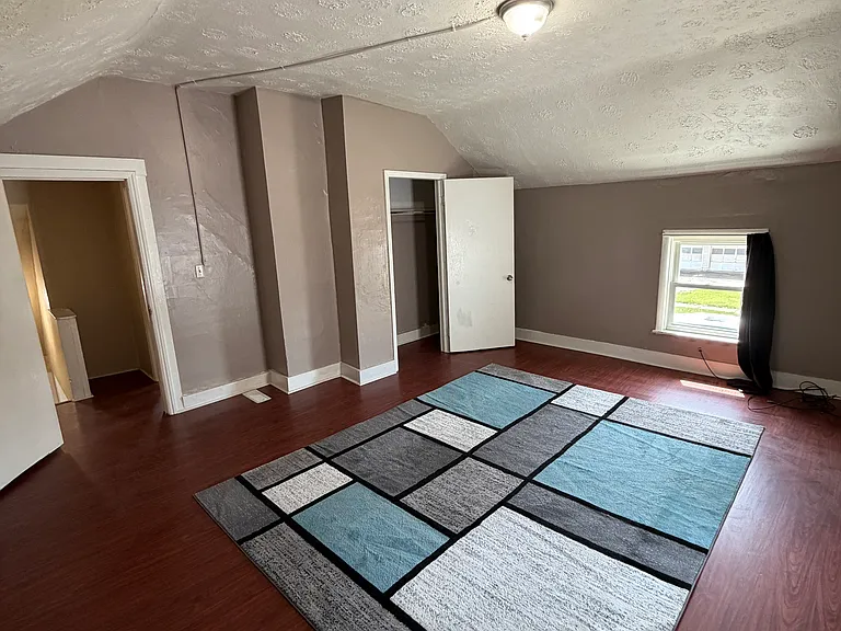 522 E Ward St — Photo 23