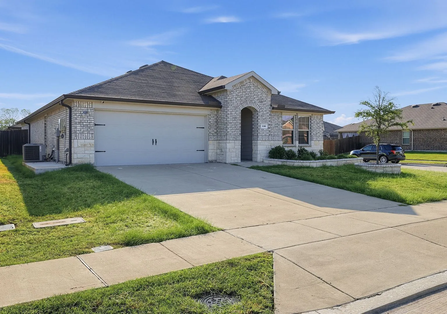 Beautiful 4-Bedroom Caddo Downs Home with Office & Community Pool — Photo 3