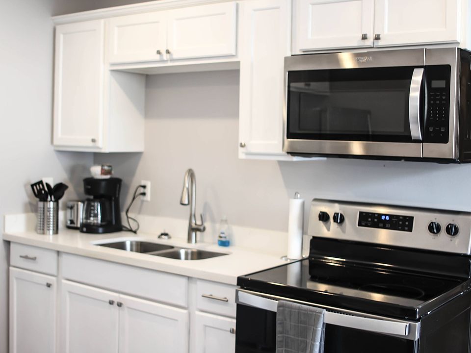 1st image of 1001 Ciro St #2