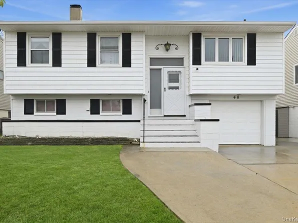 48 E 1st Street, Freeport, NY 11520