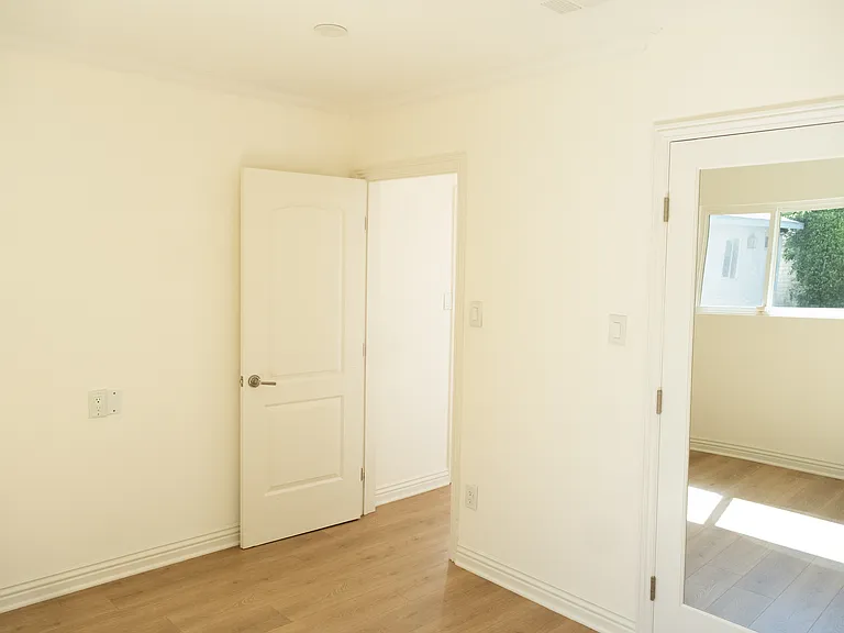 10706 Langmuir Ave — Photo 23