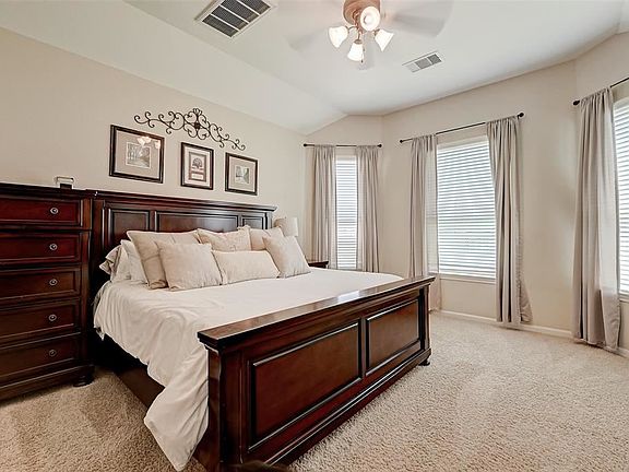4th image of 11206 Crestbrook Park Ln