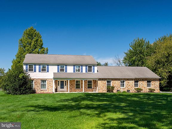 5th image of 171 Highspire Rd
