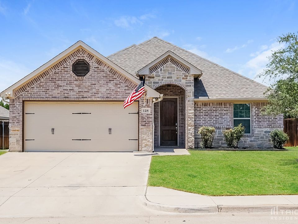 1st image of 128 Donna Cir