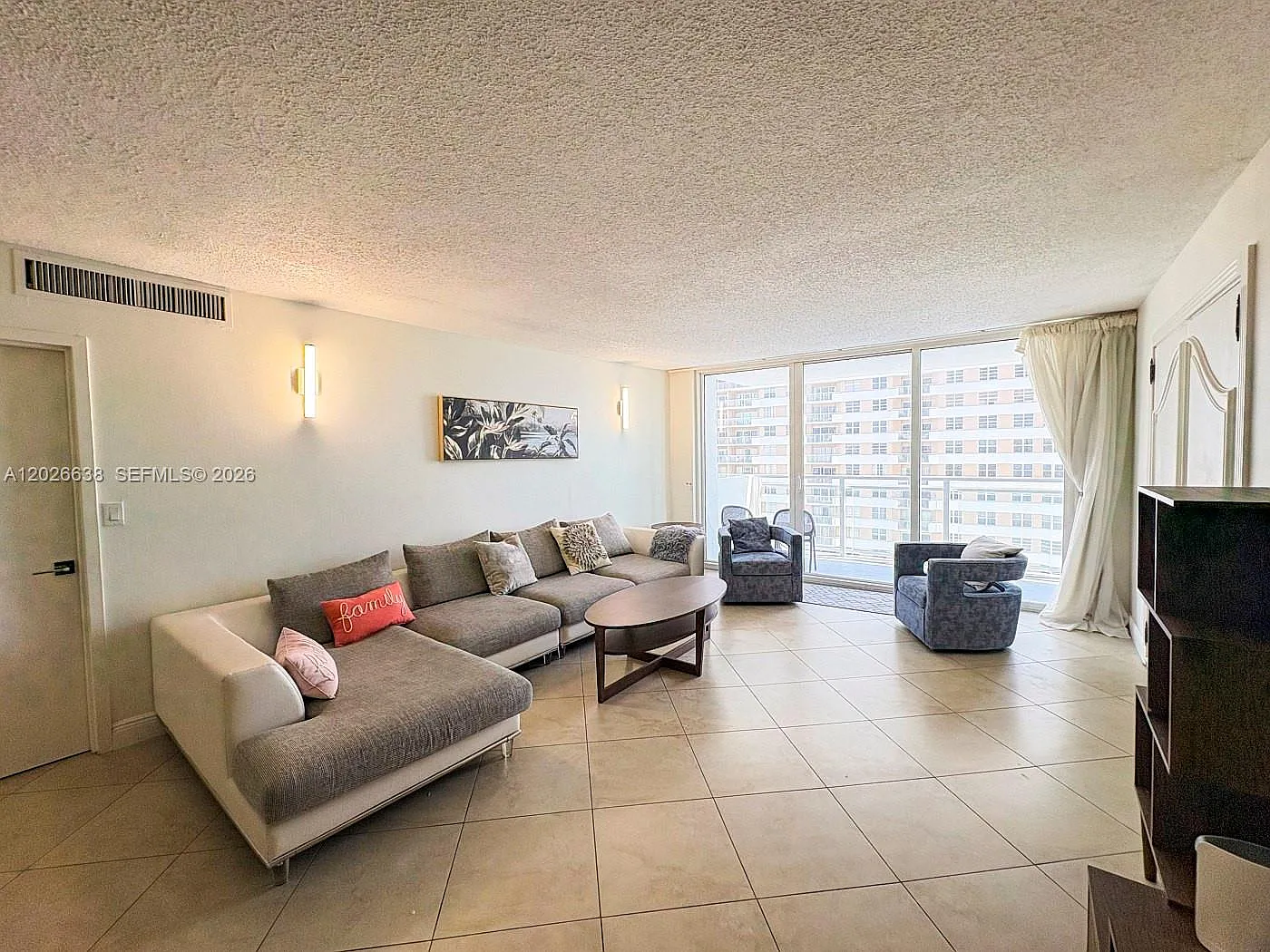 Parker Plaza Condo Estate — Photo 4