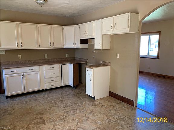 3rd image of 1434 Pin Oak Dr