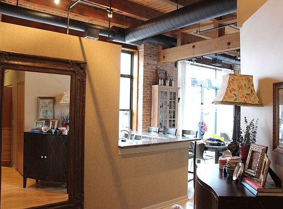 3rd image of 701 W Jackson Blvd APT 603C